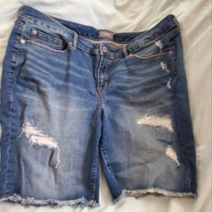 Torrid Denim Shorts Mid Rise Bermuda Style Medium Wash Size 20